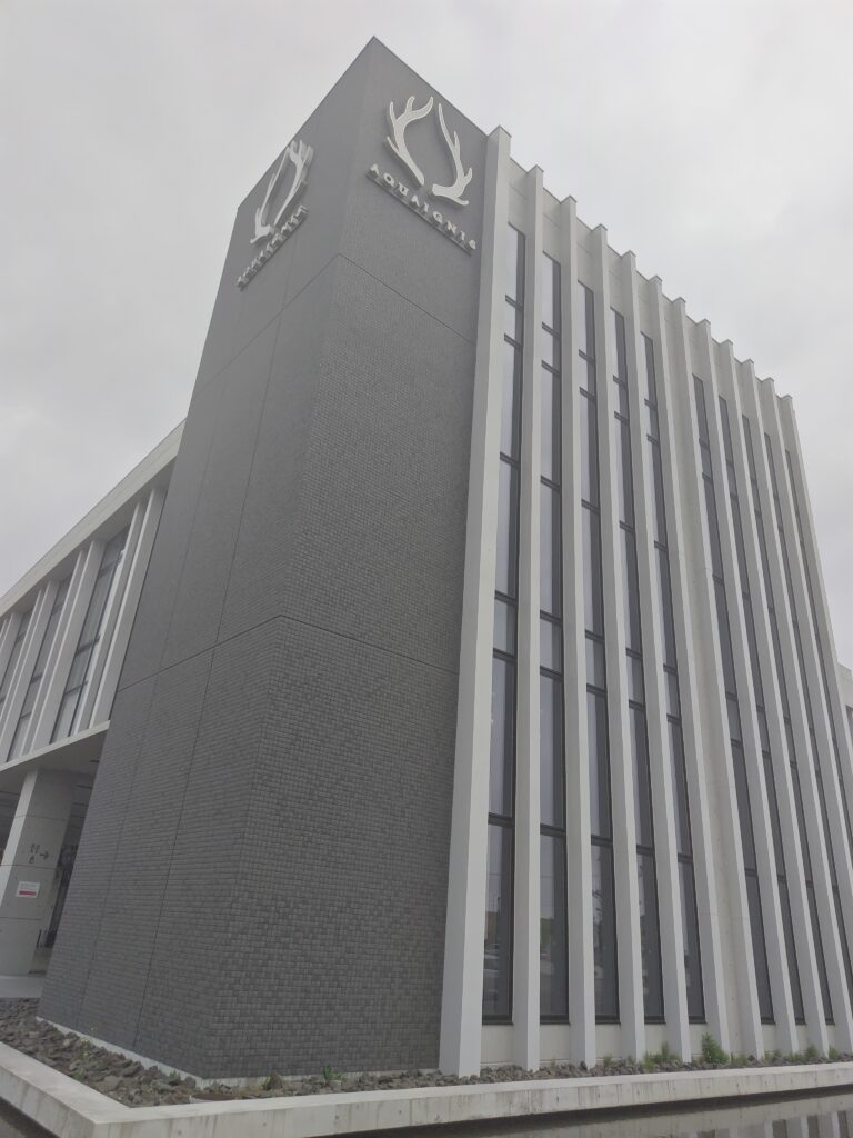 アクアイグニス仙台の建物外観